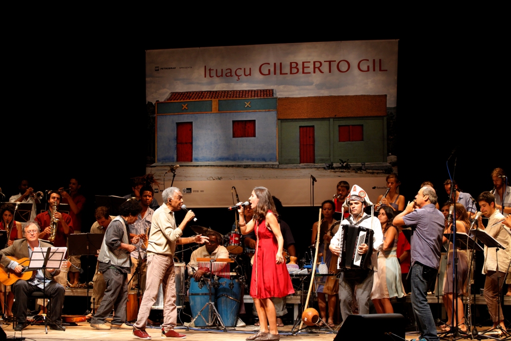 Protagonismo feminino e música negra são as bases do MIMO Festival, que  oferece programação internacional gratuita em locais históricos do Rio de  Janeiro e, pela primeira vez, em São Paulo, com 80