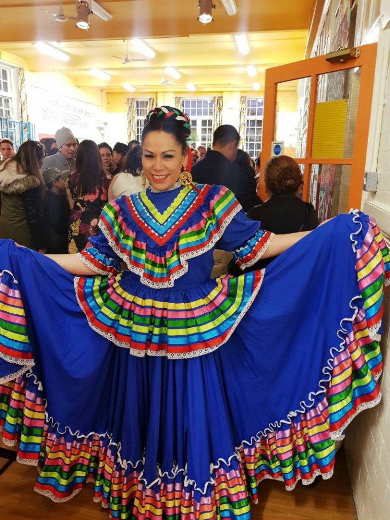 Traditional latin shop american dress