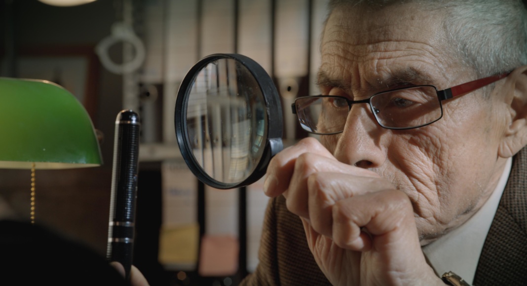 'The Mole Agent' An Unusual and Stylish Documentary about the Dilemma of Care and Dignity in