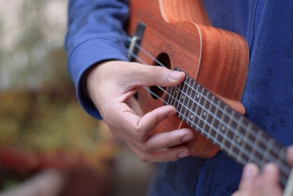 top-easy-latin-songs-to-play-with-your-ukulele-sounds-and-colours