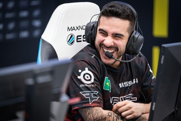 É do Brasil! Coldzera é eleito o melhor jogador do ano no Oscar