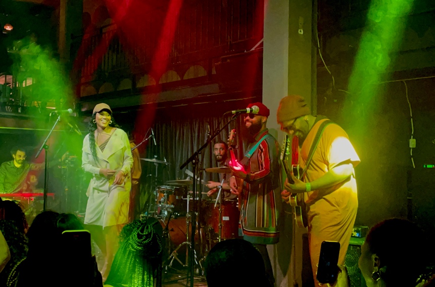 Luedji Luna Captivates at London's Jazz Café | Sounds and Colours - Vimarsana News
