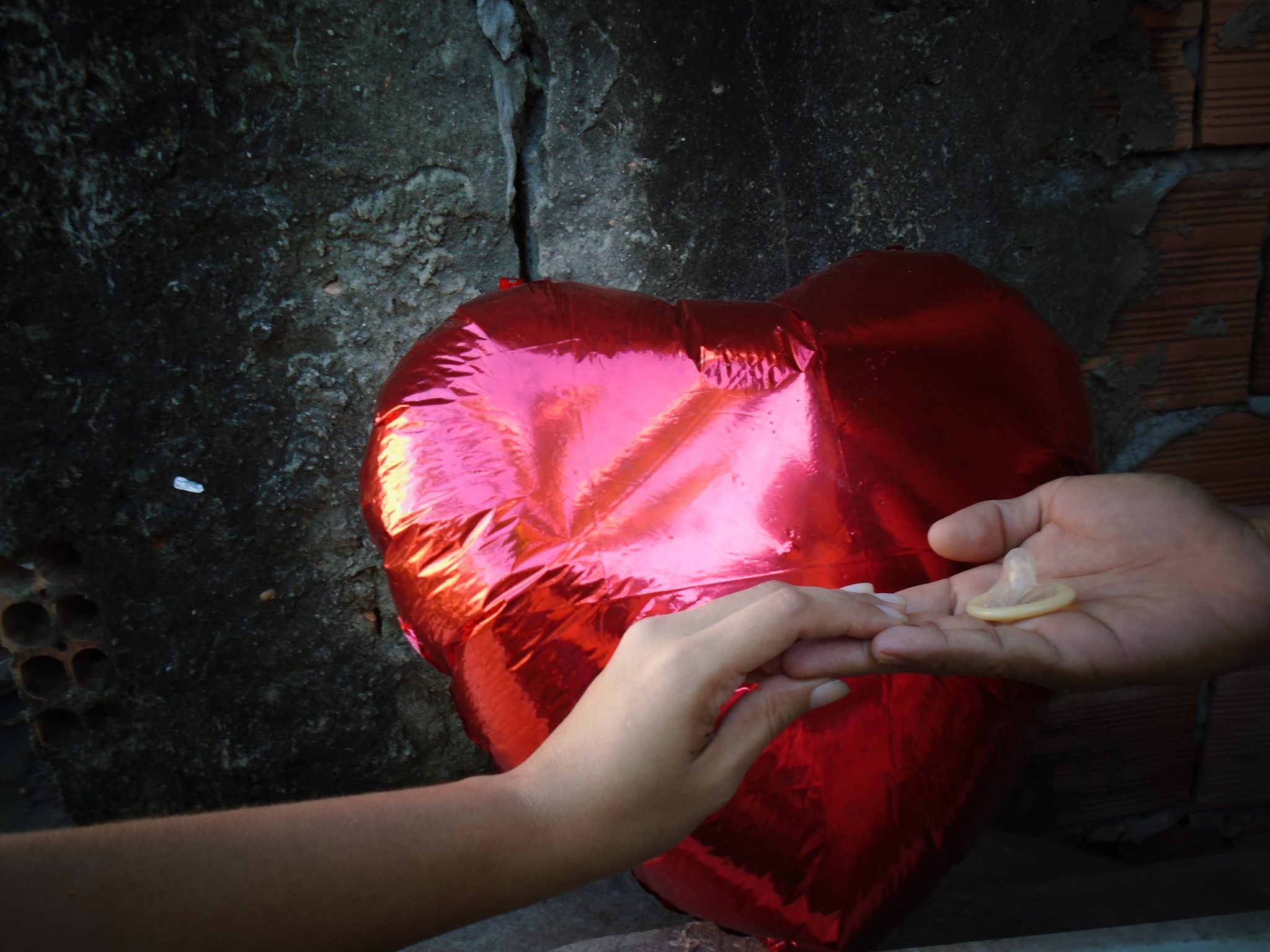 'Seguir Adelante': a spotlight on the plight of women migrants fleeing ...