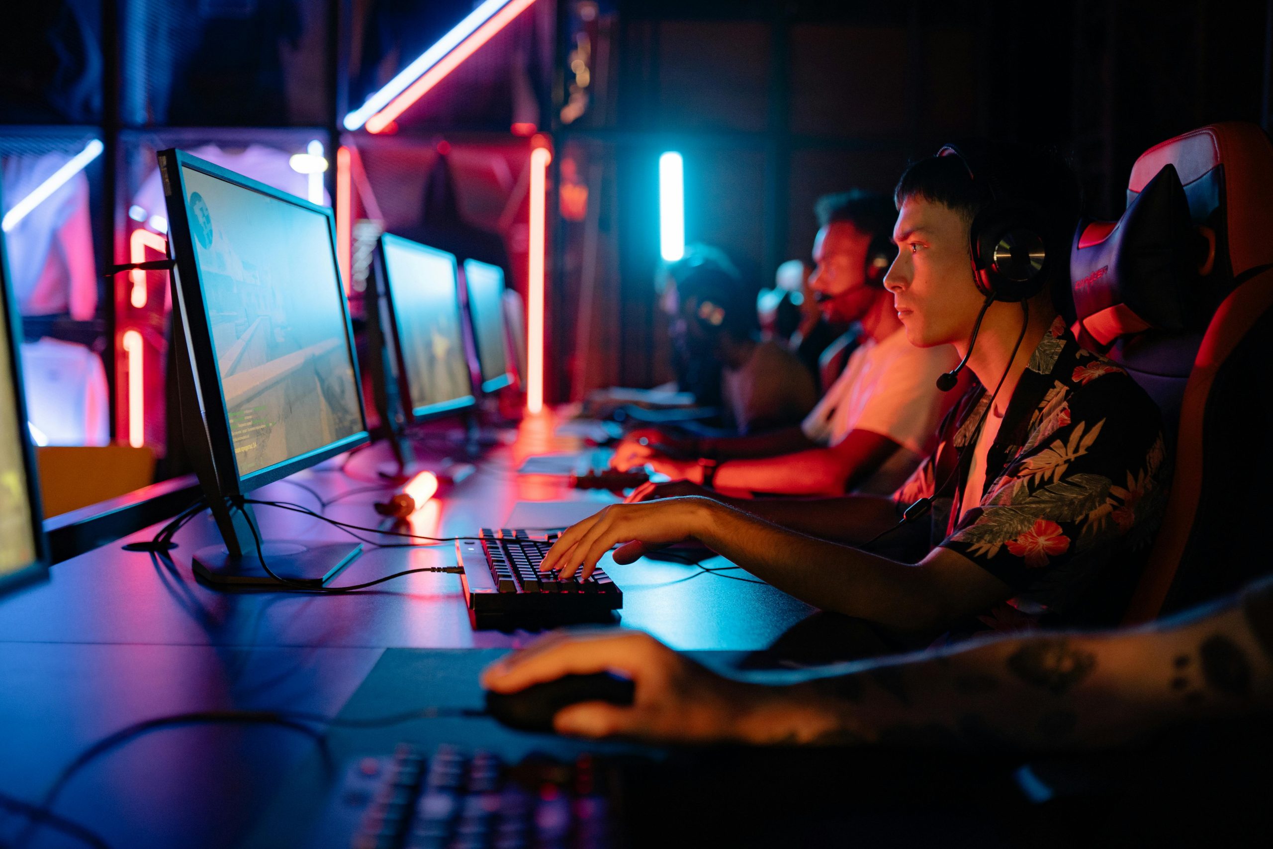 The impact of technology on Latino culture: from music to digital entertainment