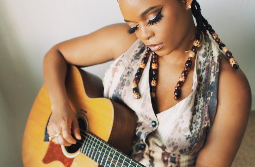 Nunca Tarde – a round-up of recent new albums (LUIZGA & iZem, Nina Maia, Congadar, Roger Glenn, Los Zheros, Lila Iké and many more)